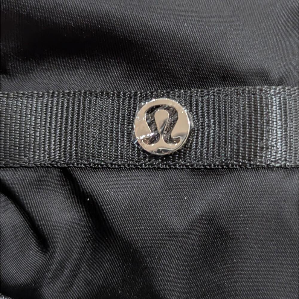 Lululemon Wunderlust Convertible Backpack Mini Black 3L Crossbody Bag NWT - Picture 4 of 8